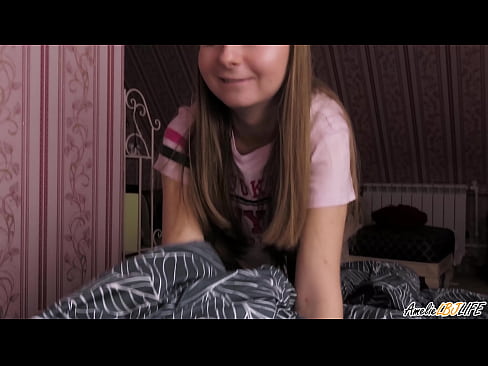 ❤️ Blondie duboko siše svog BFF-a i dobiva spermu u usta ❤️ Seks video na hr.credit-assorti.ru ☑